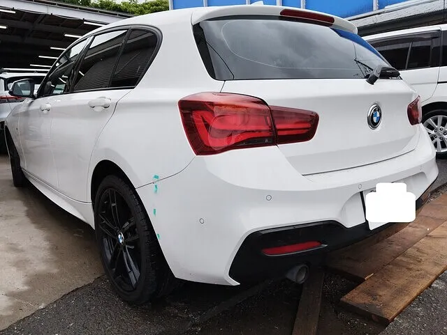 BMW 1シリーズ 左リヤ3点（クオーター・バンパー・ロッカーパネル）板金塗装・事故修理｜横浜市都筑区 ケービーエス