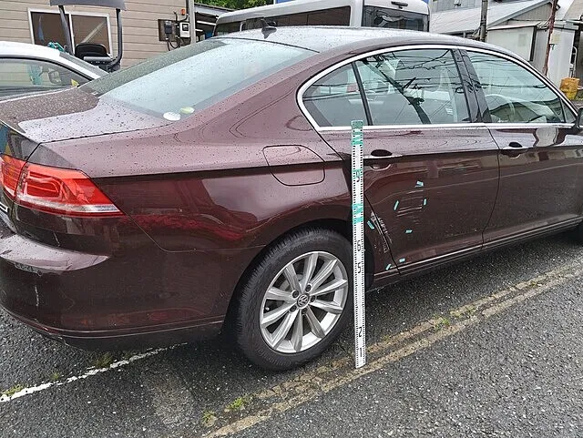 VWパサート 右リヤドア・クォーターの自損事故 板金塗装・事故修理｜横浜市都筑区 ケービーエス