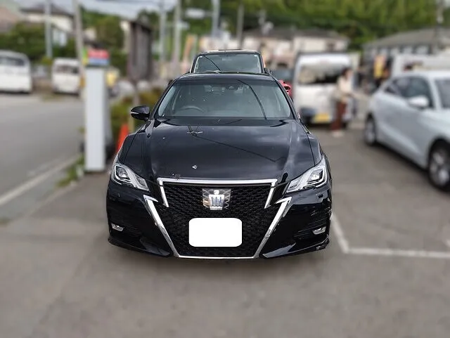 クラウンアスリート 210系 フロントバンパーの板金塗装・事故修理｜横浜市都筑区 ケービーエス