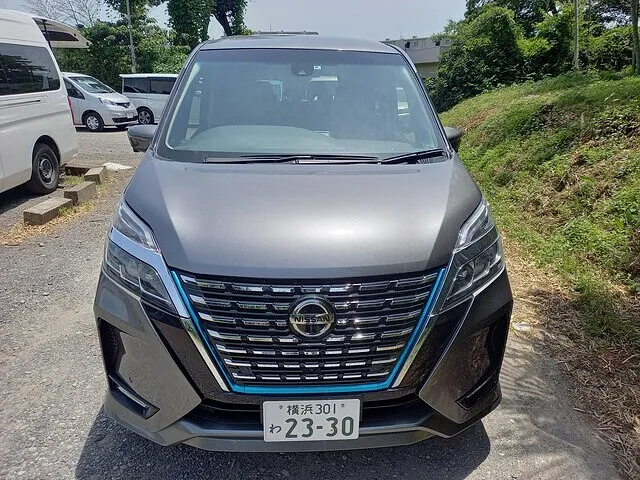 事故修理中の代車にセレナe-POWER｜横浜市都筑区 ケービーエス