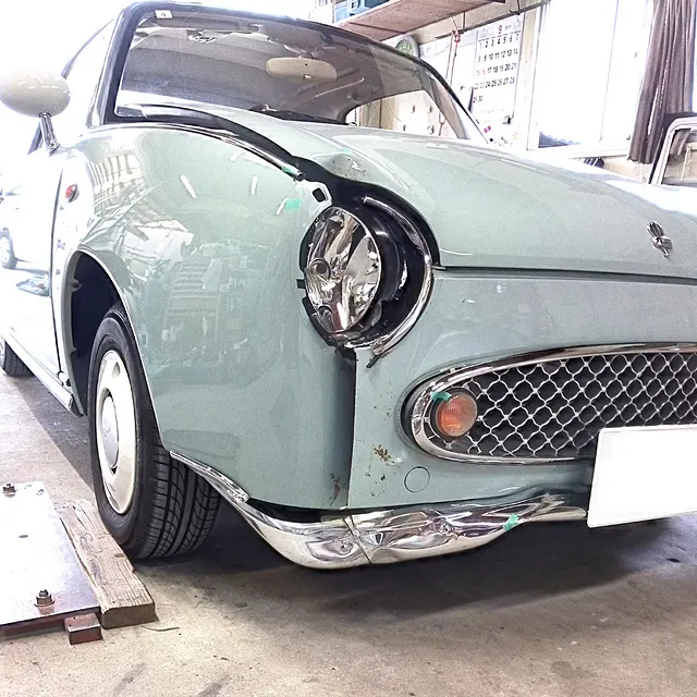 日産フィガロ（平成3年式）レア車のフロント板金塗装・事故修理｜横浜市都筑区 ケービーエス