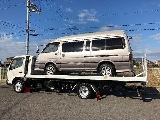 自社積載車・レッカー対応