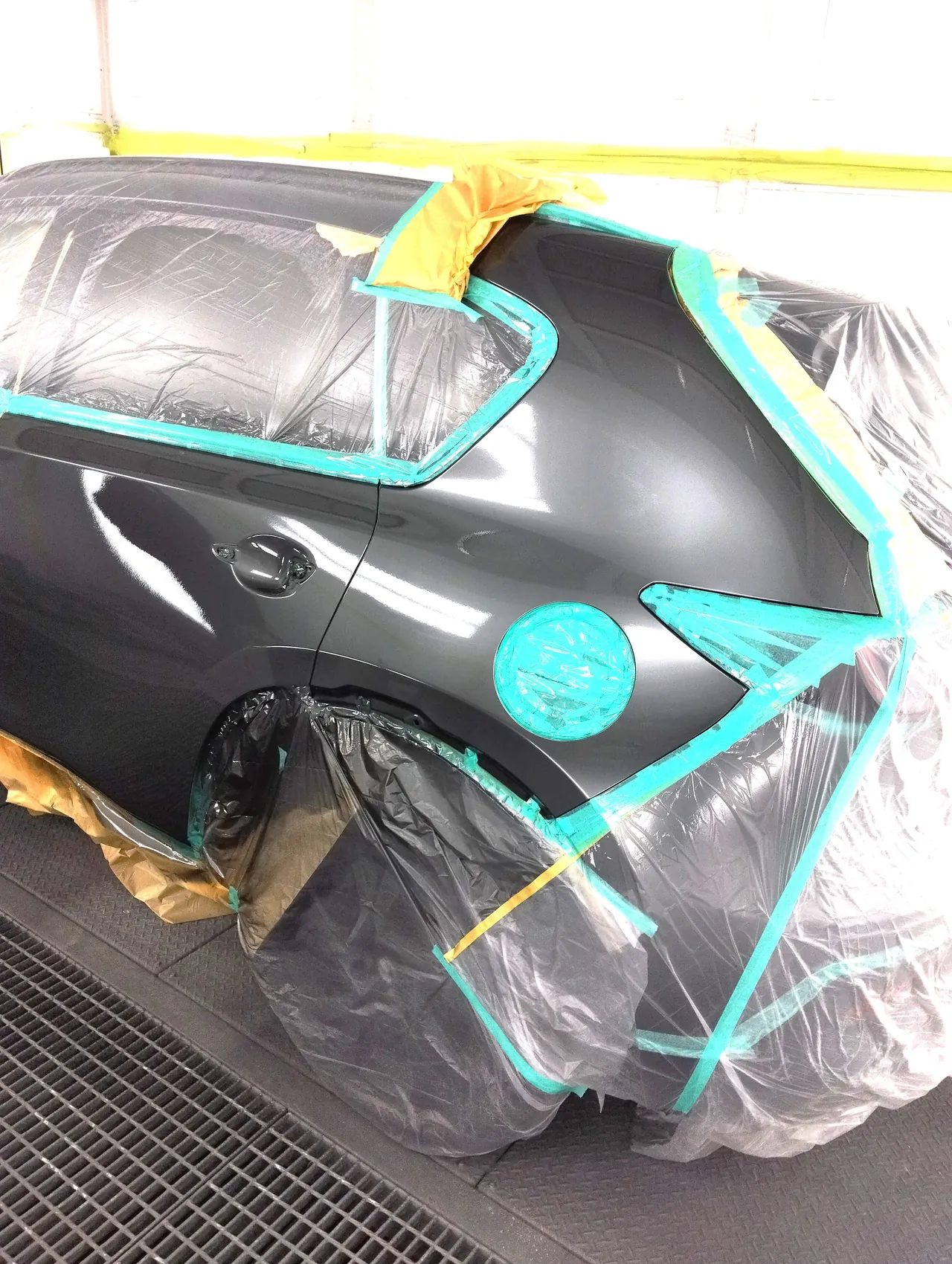 CX-5 塗装を終えた左クォーターパネル