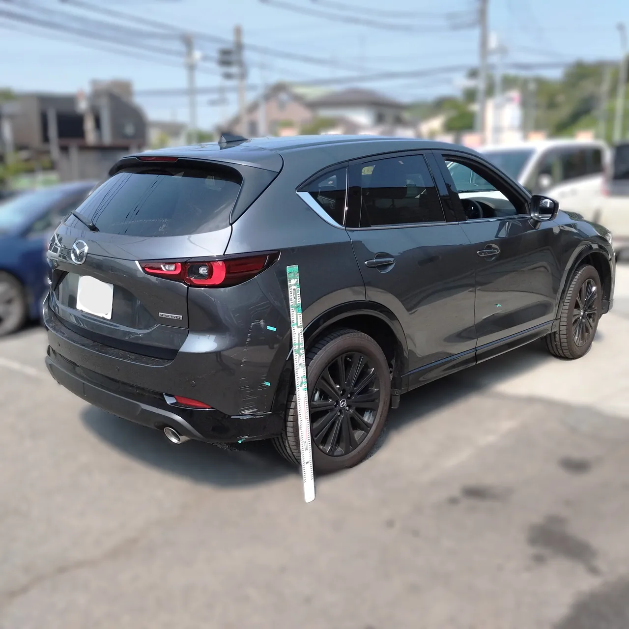 CX-5 右フロントドア引き出し板金とバンパー修理｜横浜市都筑区 ケービーエス