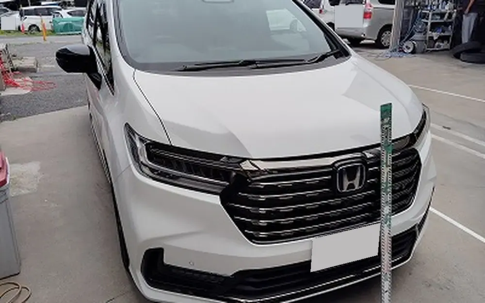 オデッセイの実車。お預かりしたときの状態(前から)